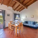 Isa-villas With Air Conditioning, Shared Pool And Private Outdoor Space Just A Few Km From La Pelosa * Punta de su Torrione