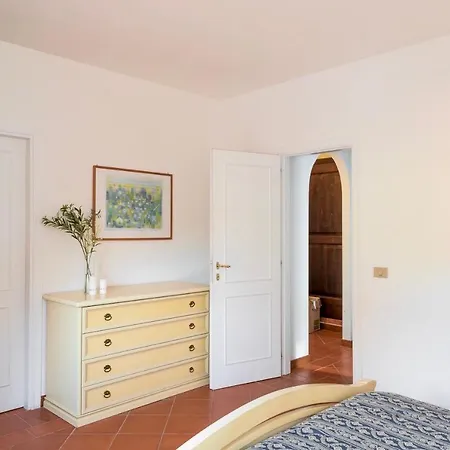 Isa-villas With Air Conditioning, Shared Pool And Private Outdoor Space Just A Few Km From La Pelosa * Punta de su Torrione