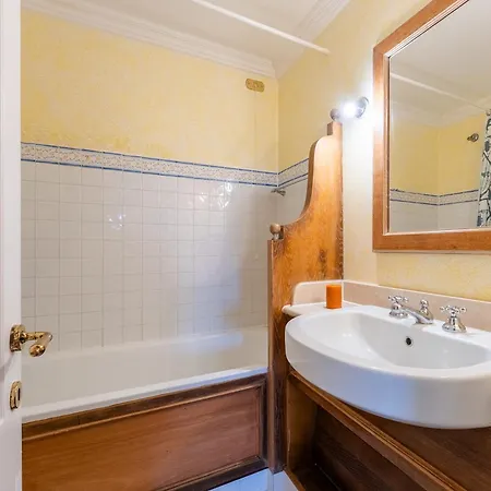 Isa-villas With Air Conditioning, Shared Pool And Private Outdoor Space Just A Few Km From La Pelosa Villa