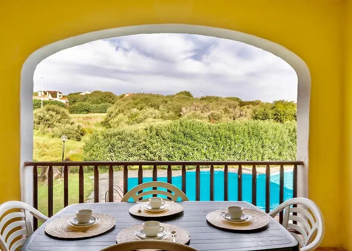 Isa-villas With Air Conditioning, Shared Pool And Private Outdoor Space Just A Few Km From La Pelosa Villa Punta de su Torrione